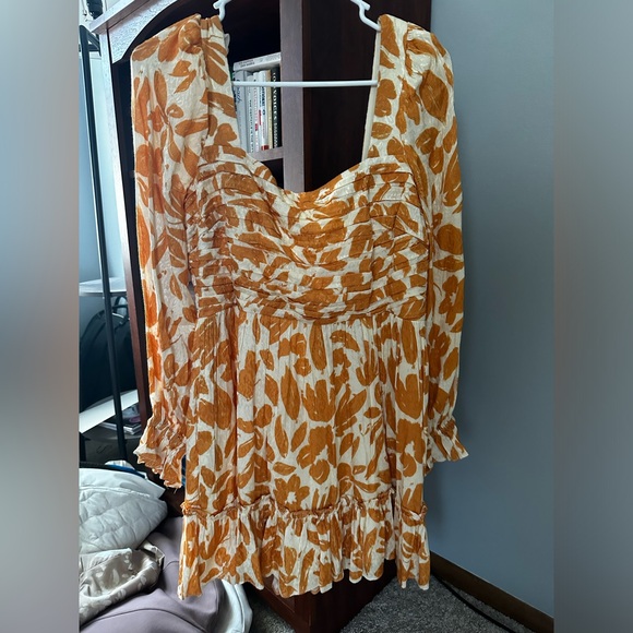 Saylor Long Sleeve Dress - Picture 2 of 3